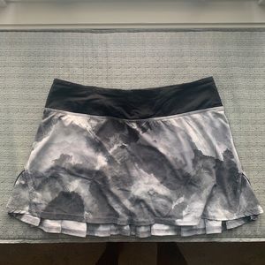 Lululemon Pace Setter Skirt Coal Tinted Size 4